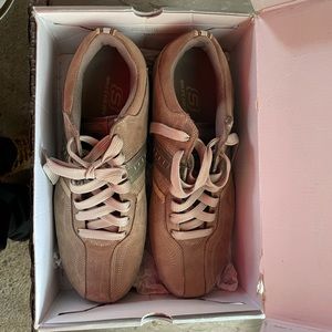 Brand new Skecher Sneaker shoes. Men’s size 10. Tan.